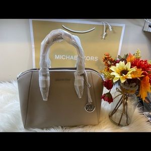 Ciara Michael Kors